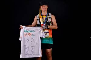 BIB: 42195, 042
                            <button type="button" onclick="openModal(9902711)" class="btn btn-primary btn-sm float-right btn-popup" data-toggle="modal" data-target=".modal-high-quality">
                        <i class="fas fa-shopping-cart"></i> Add to Cart
                    </button>
                                            <button type="button" onclick="isThisMe(9902711, true)" class="btn btn-success btn-sm float-right btn-popup btn-isme hidden" data-toggle="tooltip" data-placement="bottom" title="นี่คือรูปของคุณใช่ไหม คลิกที่นี่เพื่อเอาเข้าอัลบั้ม">
                        <i class="fas fa-plus"></i> Add to album
                    </button>
                    <button type="button" onclick="isThisMe(9902711, false)" class="btn btn-warning btn-sm float-right btn-popup btn-isnotme hidden">
                        <i class="fas fa-ban"></i> Remove from album
                    </button>